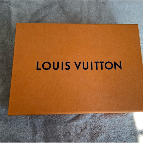 Louis Vuitton After-game Sneaker - Picture 4 of 8